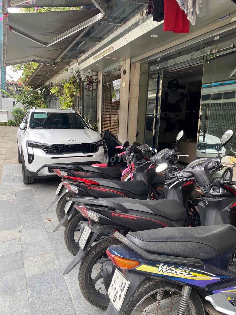 Kia Sonet 2024 1.5 Premium	 - 6000 km. Mua bán Ô tô tại Quận Ba Đình Hà Nội được đăng bởi tạ văn Chiến hình 4