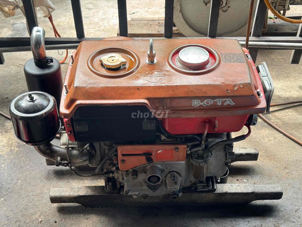 Động cơ Kubota 120 Kim loại Cam, Đỏ, Đen. Mua bán Đồ chuyên dụng, Giống nuôi trồng tại Huyện Hồng Ngự Đồng Tháp được đăng bởi Ngô Hạnh hình 1