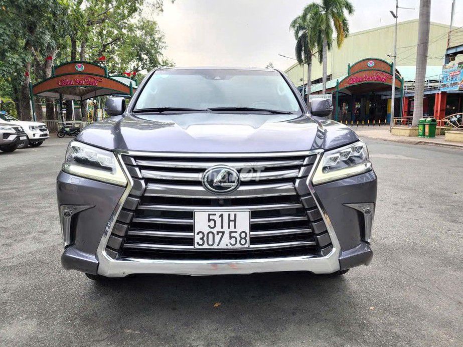 Lexus LX 570 T6 – Nhập Mỹ chính hãng, xe cực hiếm. Mua bán Ô tô tại Quận 10 Tp Hồ Chí Minh được đăng bởi Chị My  hình 1