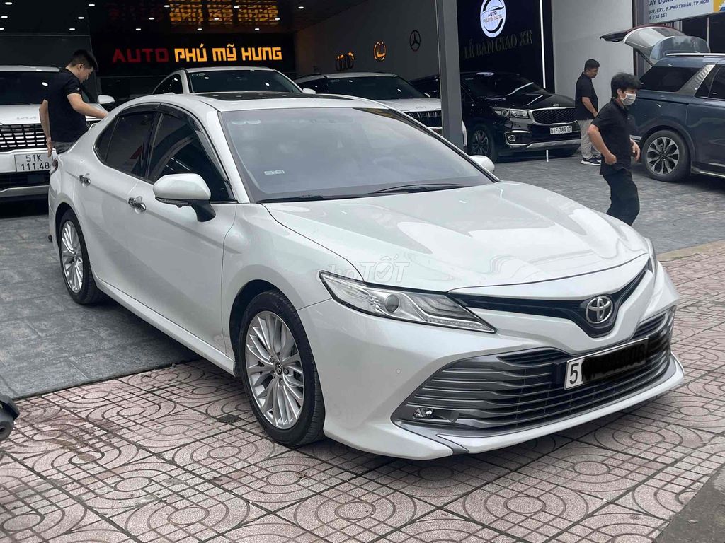 Toyota Camry 2.5 Q sản xuất 2019 odo 79.000km. Mua bán Ô tô tại Quận 7 Tp Hồ Chí Minh được đăng bởi Lê Văn Độ hình 2