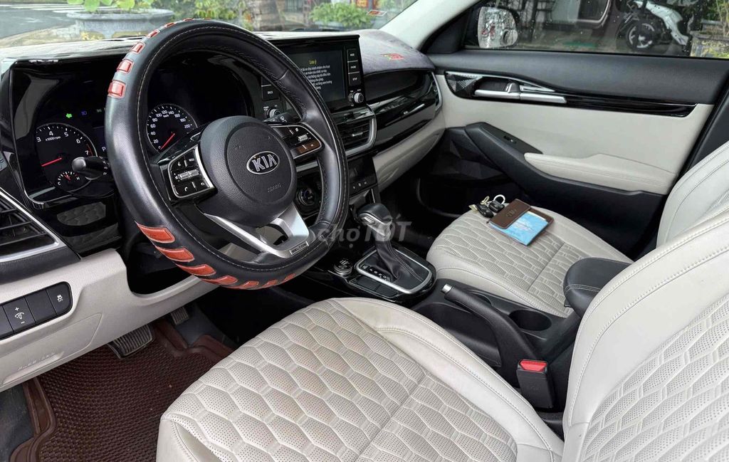 Kia Seltos 2020 Luxury - 33400 km. Mua bán Ô tô tại Quận 12 Tp Hồ Chí Minh được đăng bởi cherry trần hình 3