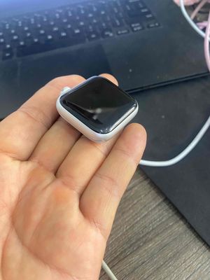 apple watch series 5 40mm mầu trắng ngọc trai. Mua bán Thiết bị đeo thông minh tại Quận Hồng Bàng Hải Phòng được đăng bởi nguyễn văn tuân