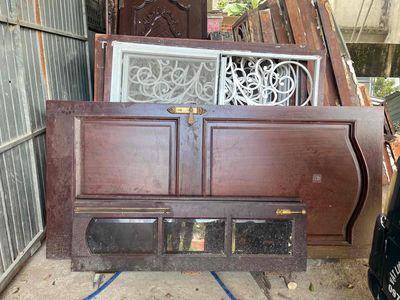 Nội thất gỗ thanh lý cửa, cửa sổ, cột gỗ, nội thât. Mua bán Nội thất, đồ gia dụng khác tại Thành phố Dĩ An Bình Dương được đăng bởi Vinh Nhân