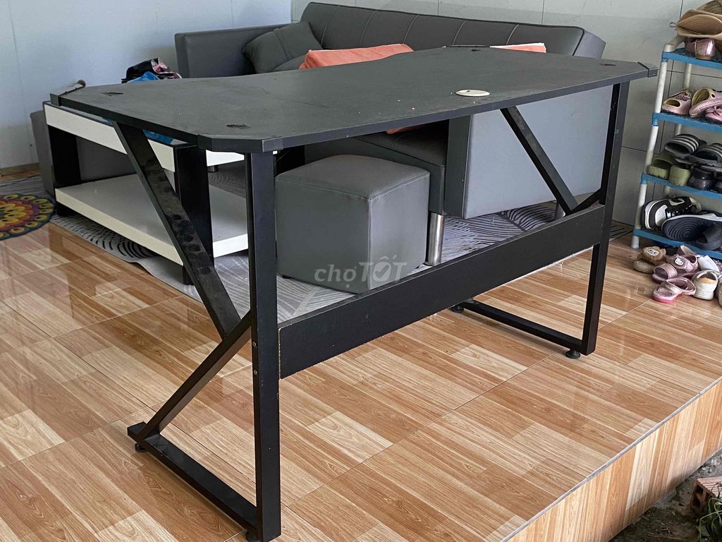 Bàn chữ K. Mua bán Bàn ghế tại Huyện Cờ Đỏ Cần Thơ được đăng bởi Bán Tùm Lum hình 1