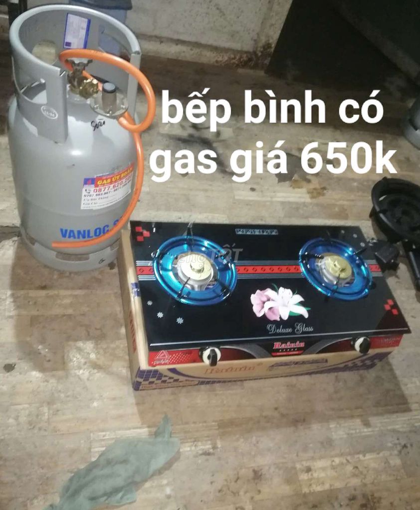 Bếp và bình giá 680k