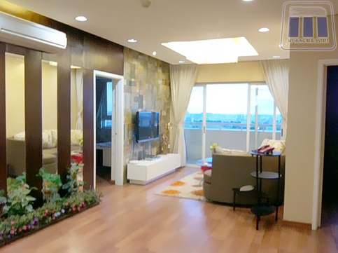 Cho thuê căn hộ Hùng Vương Plaza, 126 Hồng Bàng, Q.5, 132m2, 20tr
