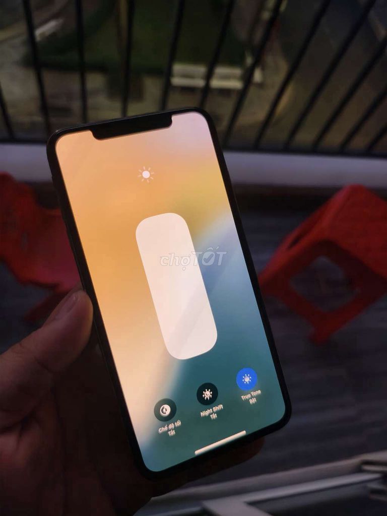  iPhone XS Max Trắng Lock full chức năng. Mua bán Điện thoại tại Quận 12 Tp Hồ Chí Minh được đăng bởi Hoàng Dũng hình 1