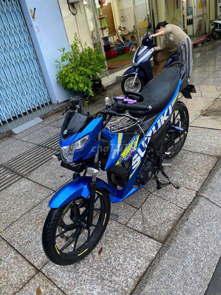 Suzuki raider Fi 2020 mới 90% Bstp chính chủ. Mua bán Xe máy tại Quận Tân Phú Tp Hồ Chí Minh được đăng bởi Tuanduy hình 1