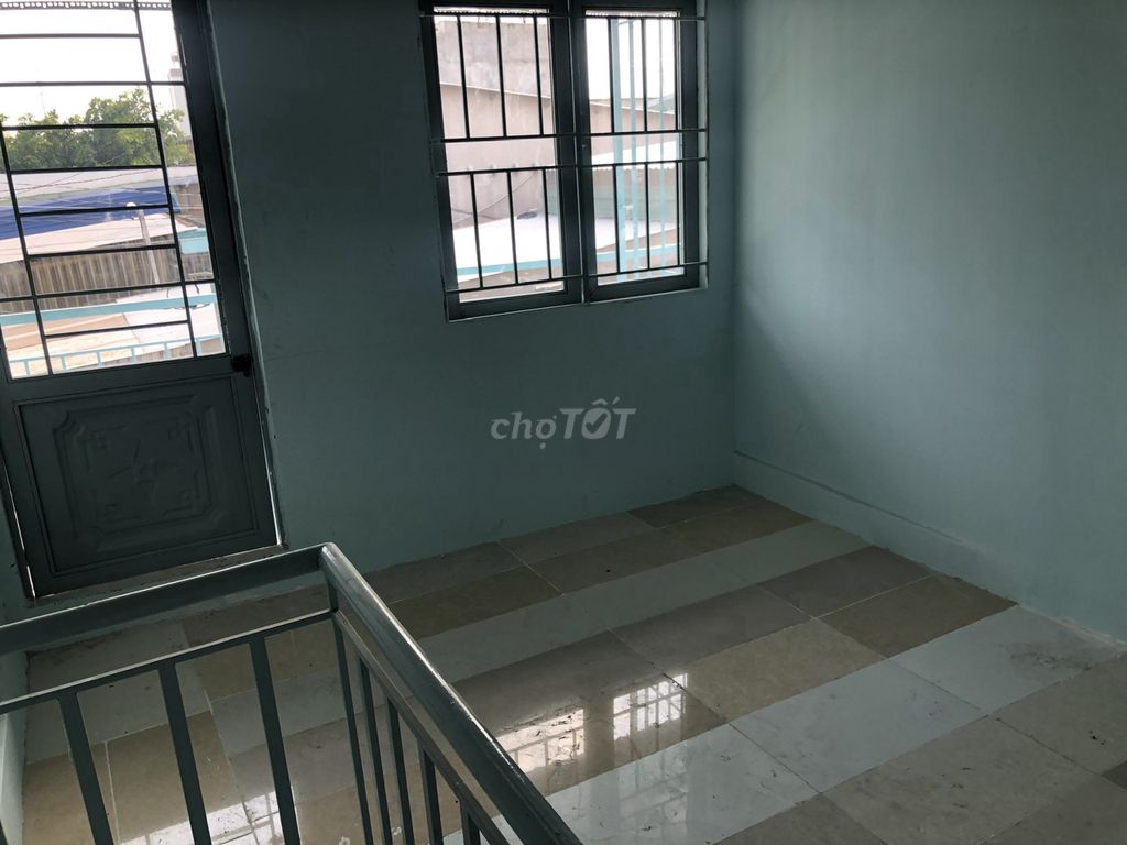 Cho thuê phòng trọ đường T15 đối diện đại học Nguyễn Tất Thành