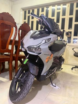 Honda Airblade 125 2021 Xám Zin. Mua bán Xe máy tại Quận Cái Răng Cần Thơ được đăng bởi Tien Thuy