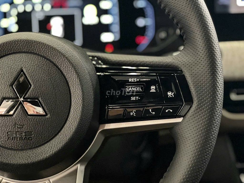 MITSUBISHI XFORCE - XE MỚI 100% + TRƯỚC BẠ. Mua bán Ô tô tại Quận 1 Tp Hồ Chí Minh được đăng bởi Minh Phươngg hình 5