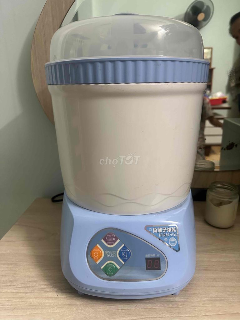 Máy tiệt trùng bình sữa. Mua bán Mẹ và bé tại Quận Tân Phú Tp Hồ Chí Minh được đăng bởi Vo Thi Minh Ly hình 1