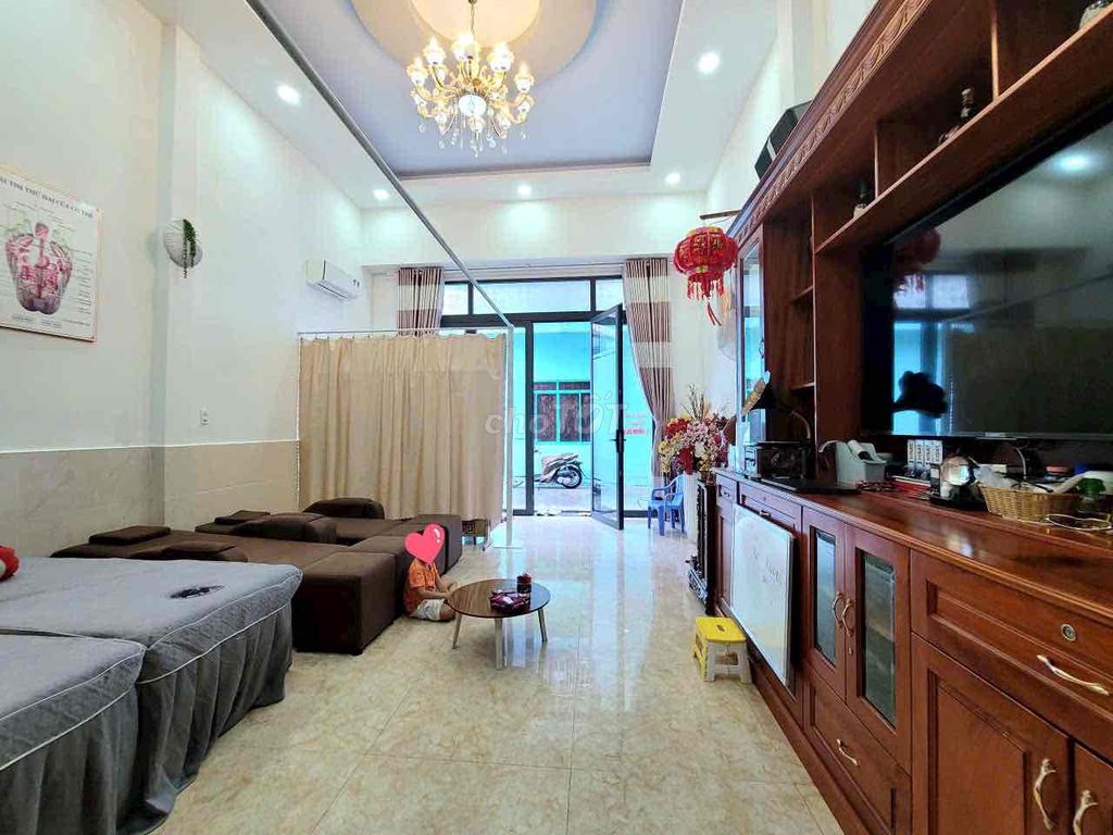 Gấp Bán Nhà Đẹp Nguyên Văn Lượng Sát Mặt Tiền, 80m2, Ở Và Cho Thuê Spa