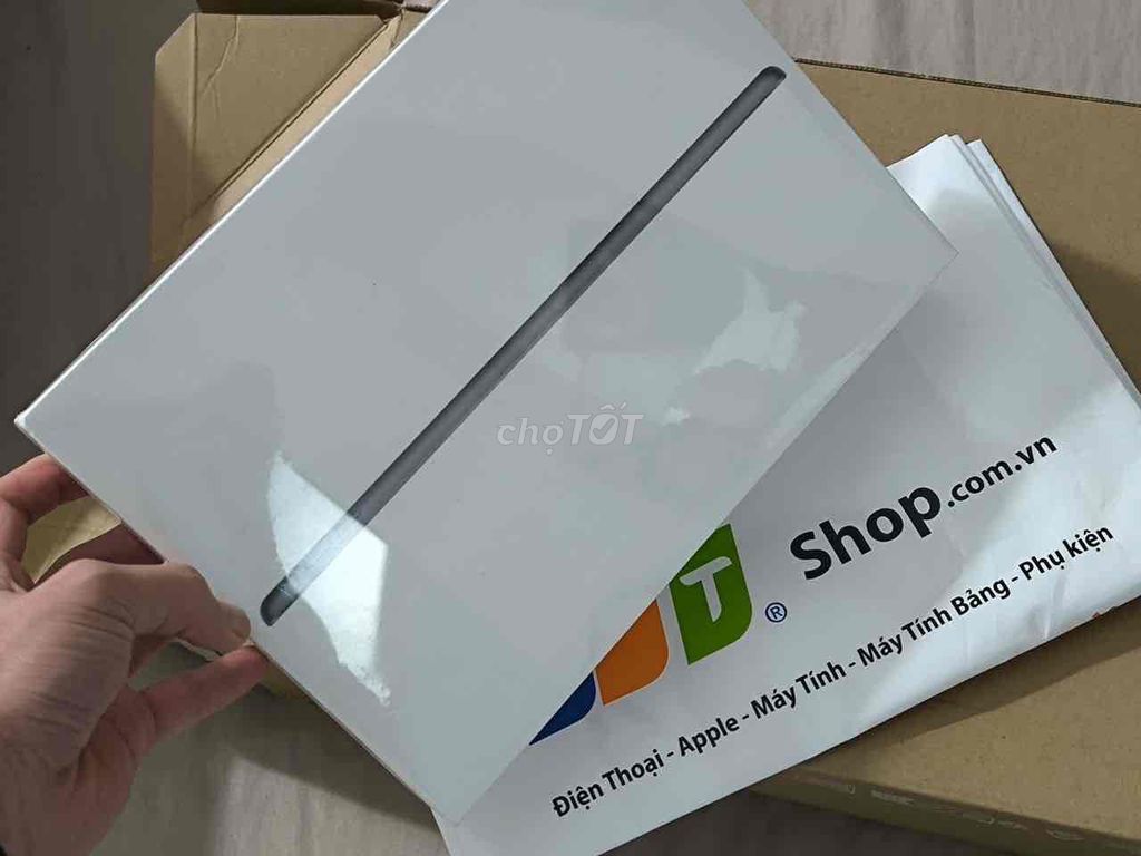 iPad Gen 9 Mới nguyên seal FPT giá thanh lý. Mua bán Máy tính bảng tại Quận Đống Đa Hà Nội được đăng bởi Minh Nguyễn hình 1