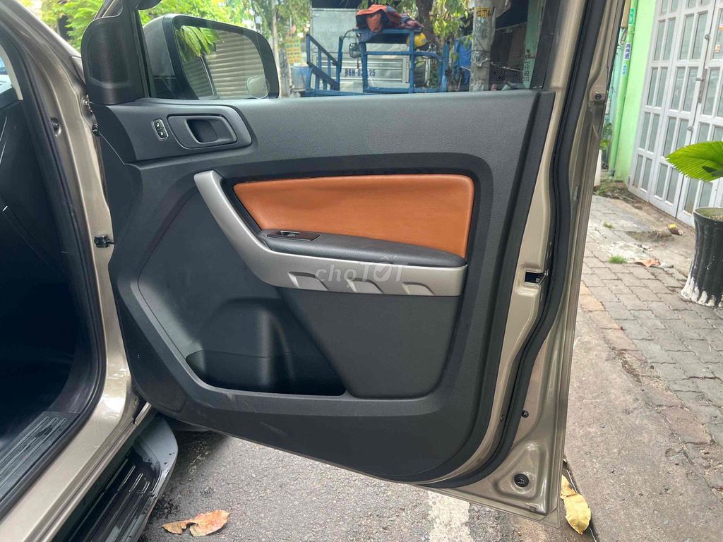 Ford Ranger 2020 XLS 2.2L 4x2 AT - 87000 km. Mua bán Ô tô tại Quận Bình Tân Tp Hồ Chí Minh được đăng bởi Lan pham  hình 4