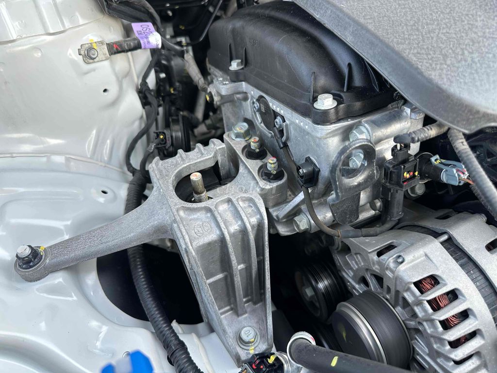 Hyundai Kona 2021 2.0AT Tiêu Chuẩn Odo 30000Km. Mua bán Ô tô tại Quận Cầu Giấy Hà Nội được đăng bởi Vũ Kiên hình 20