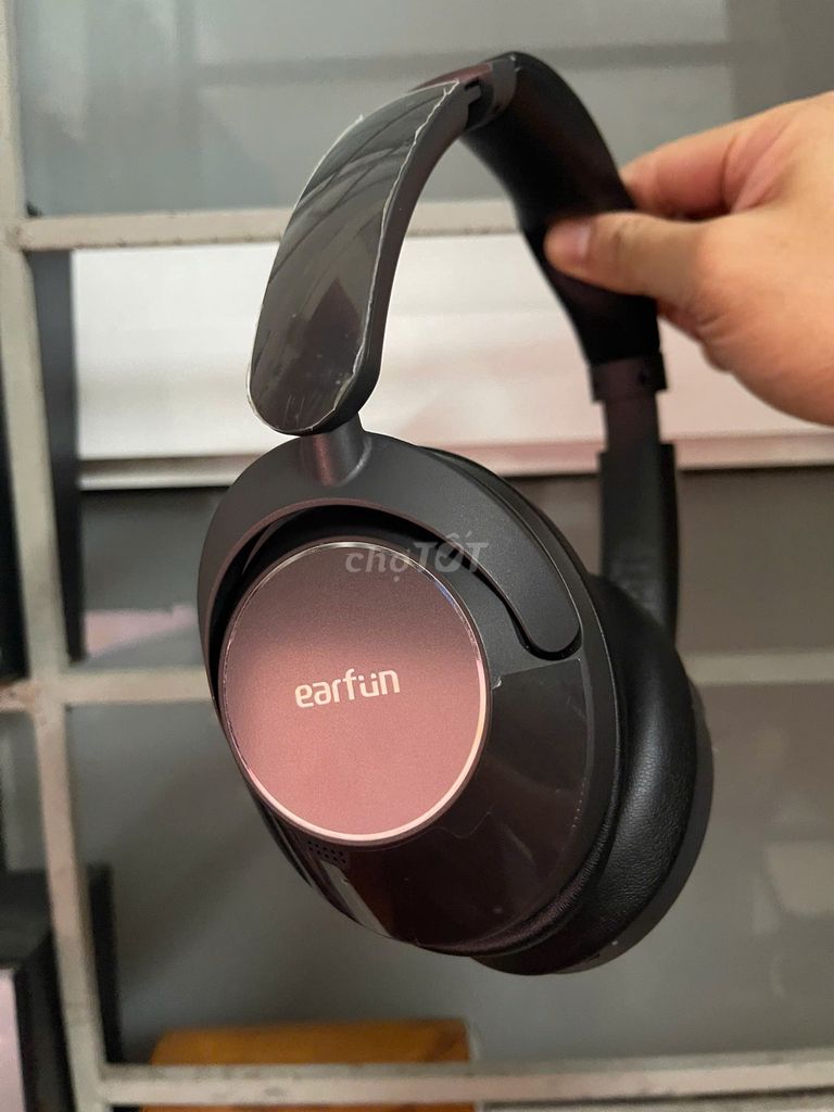 Tai nghe Bluetooth Earfun Đen Đã sử dụng. Mua bán Tivi, Âm thanh tại Huyện Đông Anh Hà Nội được đăng bởi Kevin Truong hình 1