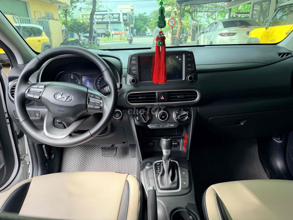 Hyundai Kona 2020 Trắng. Mua bán Ô tô tại Quận Cẩm Lệ Đà Nẵng được đăng bởi Phước Auto hình 8