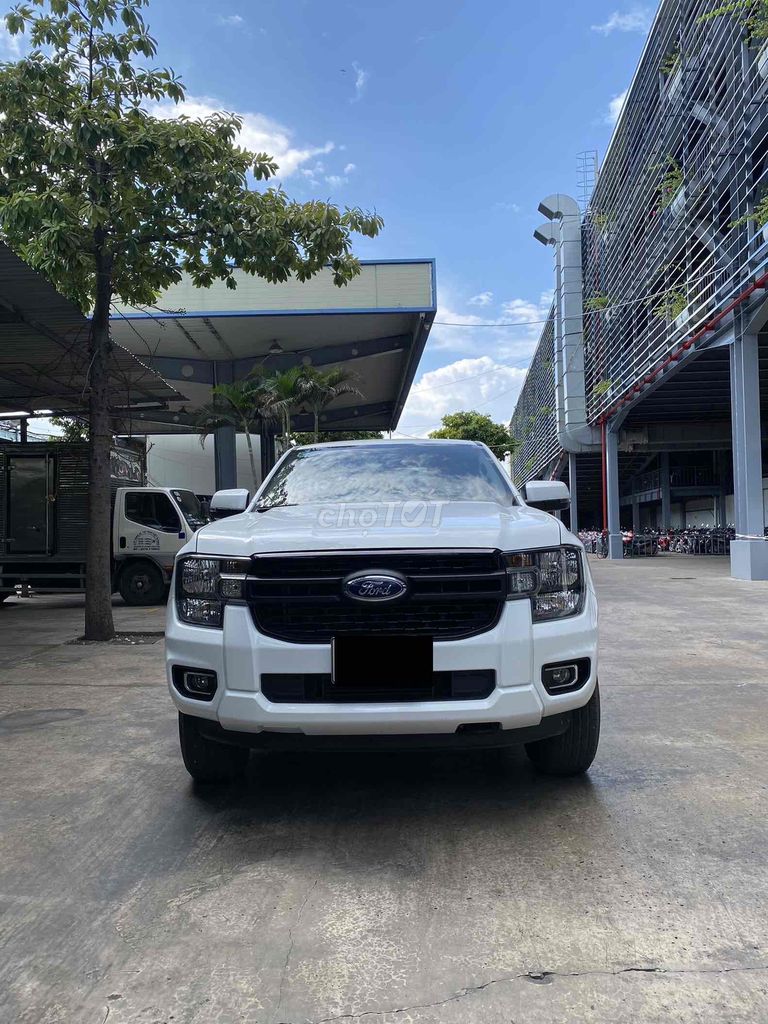 Hãng bán Ford Ranger XLS2023 Lướt 18.000km có BH