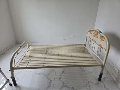 Giường sắt cũ Duy Phương 1m4 x 2m tại Mỹ Đình HN. Mua bán Giường, chăn ga gối nệm tại Quận Nam Từ Liêm Hà Nội được đăng bởi hoàng anh ngọc