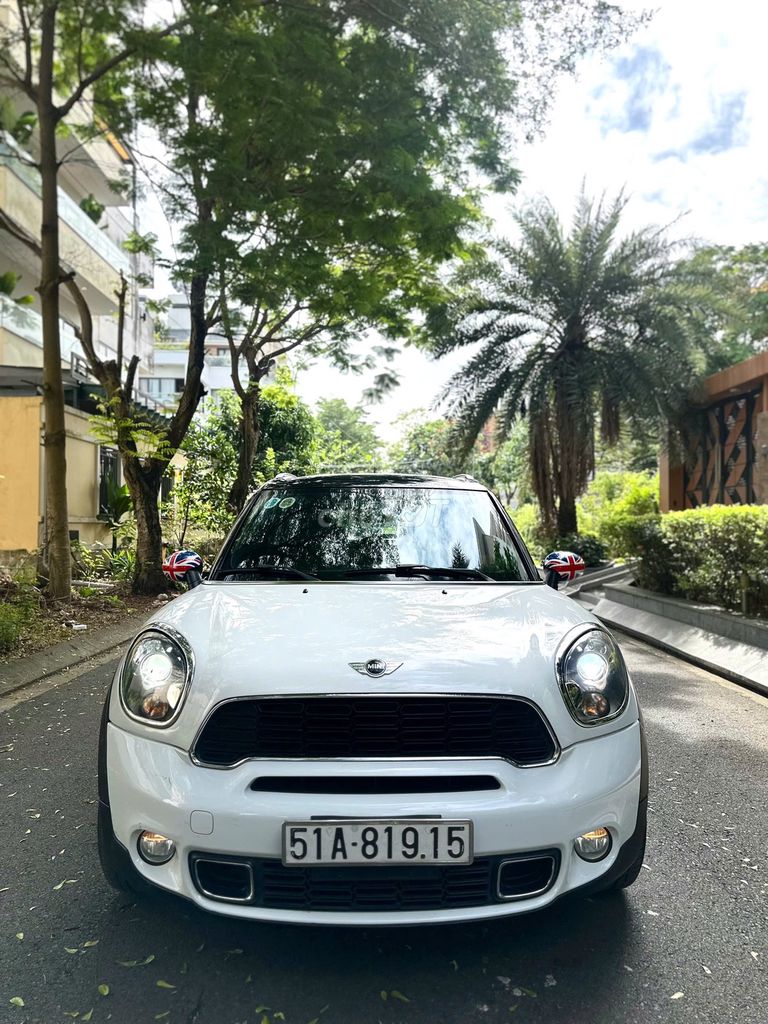 Mini Cooper S Countryman 2014 67000 km. Mua bán Ô tô tại Quận 8 Tp Hồ Chí Minh được đăng bởi Gon Nguyen hình 2