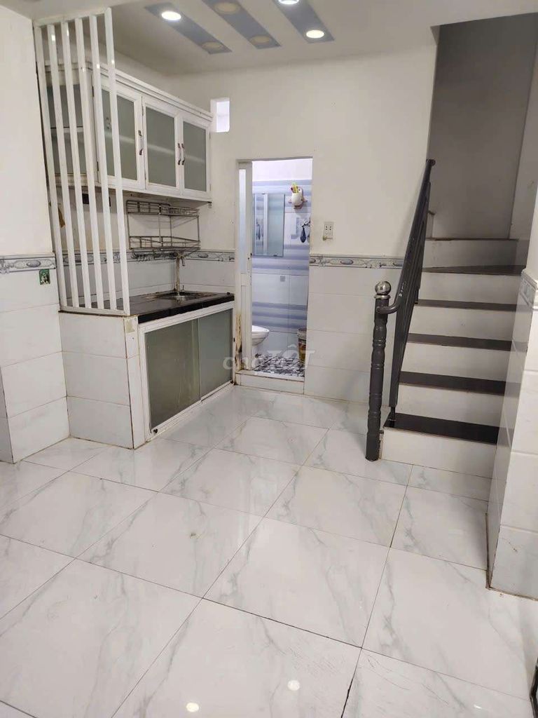 Rent · 3 bd · 21 м² · Quận 7, ул. Hẻm 60 Lâm Văn Bền