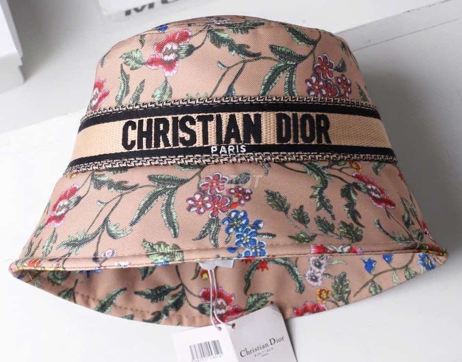 Nón vành bucket dior họa tiết hoa