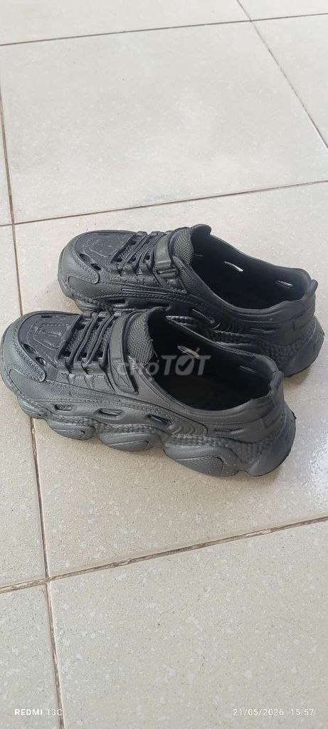 Dép Unisex Đen size 38. Mua bán Giày dép tại Quận Cái Răng Cần Thơ được đăng bởi Nam hình 1