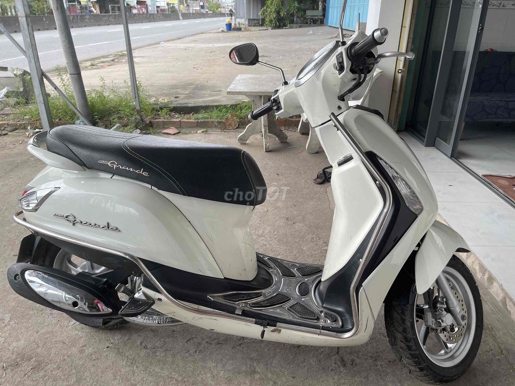 Yamaha Grande 2016 màu Trắng. Mua bán Xe máy tại Huyện Cai Lậy Tiền Giang được đăng bởi Củ Cà Rốt hình 3