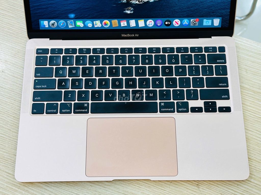 Apple MacBook Air 2020 i3 8GB/256GB. Mua bán Laptop tại Quận Đống Đa Hà Nội được đăng bởi  Cường Táo hình 1