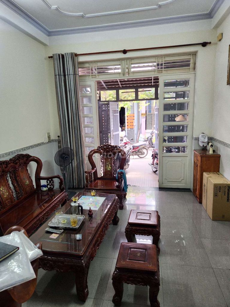 Nhà đẹp 4x18m trệt 3Lầu 4pn 3wc có 3ML .Huỳnh văn Nghệ p15 Tân Bình