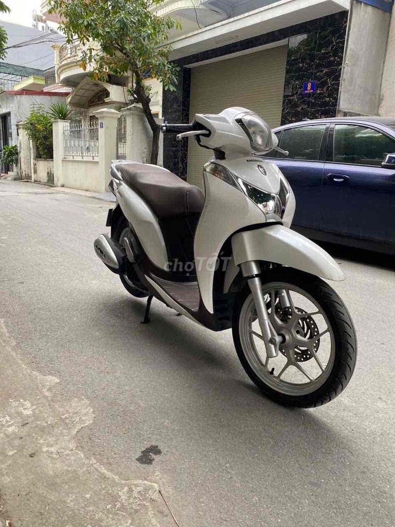 Honda SH mode chính chủ đời cao zin đẹp mê ly. Mua bán Xe máy tại Quận Hồng Bàng Hải Phòng được đăng bởi Ly  hình 2