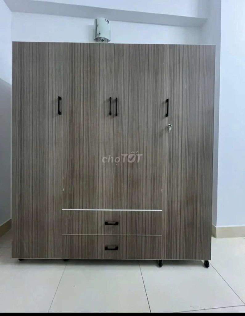 TỦ NHỰA ĐÀI LOAN 4 CÁNH MÀU XÁM VÂN GỖ . Mua bán Tủ, kệ gia đình tại Thành phố Dĩ An Bình Dương được đăng bởi Tủ nhựa đài loan hoàng quân hình 1