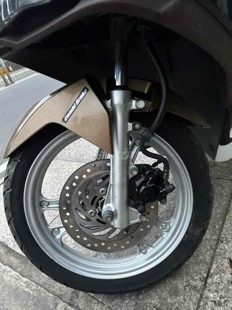 bán Airblade 125 Fi vàng đồng có rì mốt tìm xe. Mua bán Xe máy tại Quận 11 Tp Hồ Chí Minh được đăng bởi nguyenxuanthinh quận tân phú  hình 6