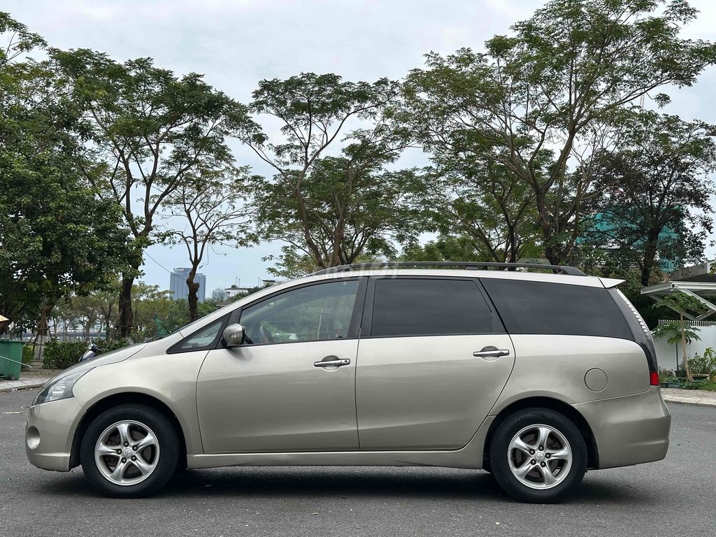 MITSUBISHI GRANDIS NHẬP NHẬT