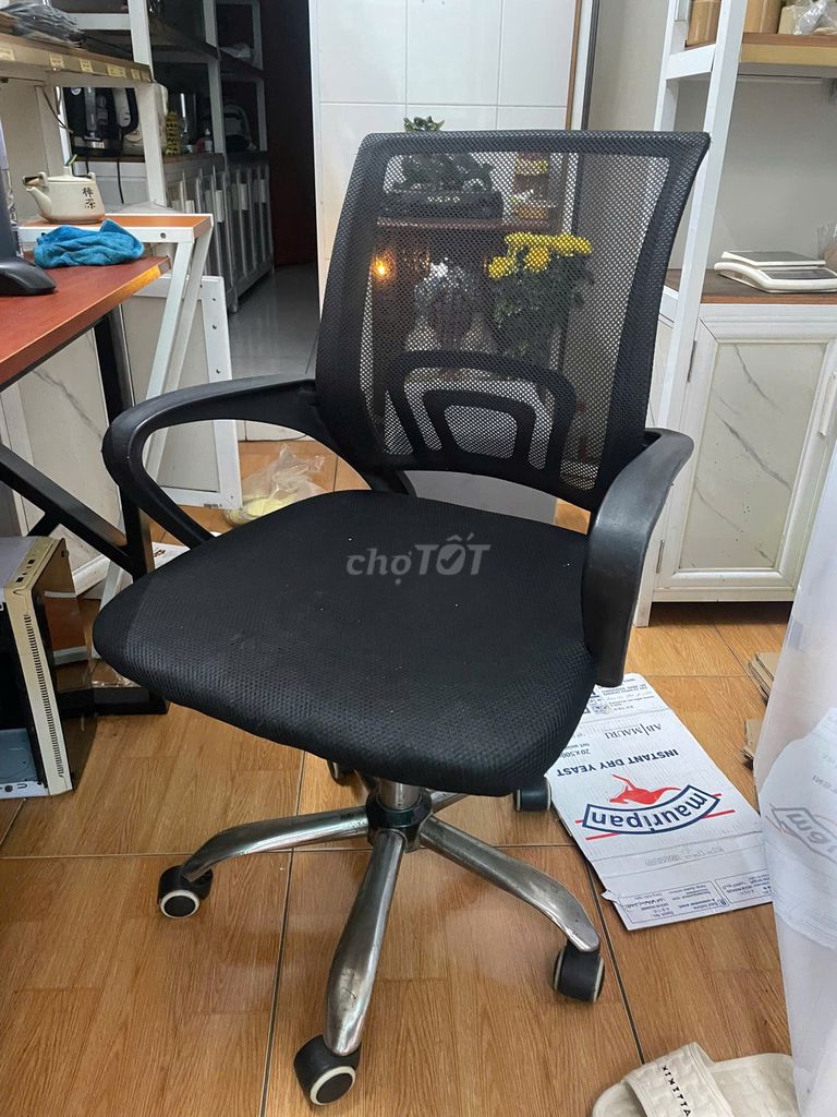 pass nhanh ghế xoay 150k. Mua bán Đồ dùng văn phòng tại Quận 1 Tp Hồ Chí Minh được đăng bởi Lephuoc2012 hình 1