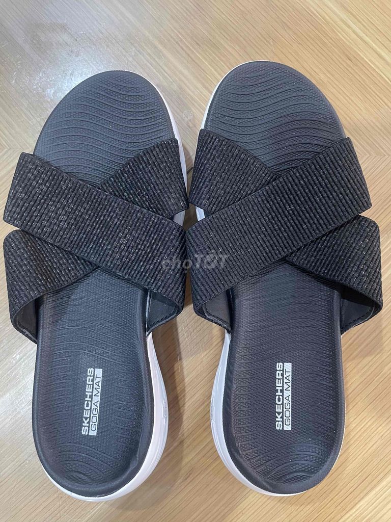 Dép Skechers Goga Max Nữ. Mua bán Giày dép tại Quận Gò Vấp Tp Hồ Chí Minh được đăng bởi LuxuryH hình 1