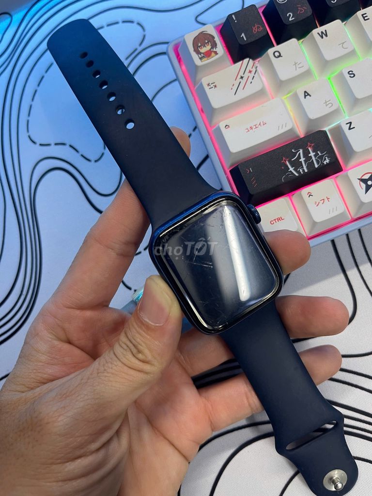 Thanh lý apple watch s6/44mm nhôm, còn sạc và hộp