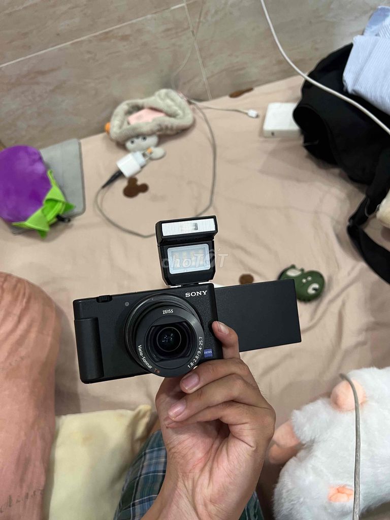 Máy ảnh Sony ZV-1 Đen. Mua bán Máy ảnh, Máy quay tại Quận Bình Thạnh Tp Hồ Chí Minh được đăng bởi Nhật Phúc hình 1
