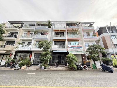Аренда · 4 комн. · 85 м² · Quận 7, ул. Đường Đào Trí