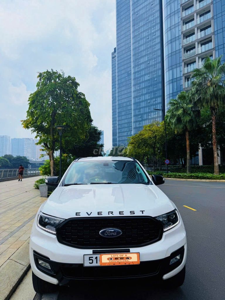 Ford Everest Trắng 12/2021 Sport 2.0 - 37.850 Km. Mua bán Ô tô tại Quận 1 Tp Hồ Chí Minh được đăng bởi tai nguyen hình 1