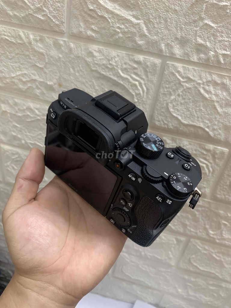 Máy quay Sony A7 Mark III. Mua bán Máy ảnh, Máy quay tại Quận Ba Đình Hà Nội được đăng bởi Thành Thăng hình 1