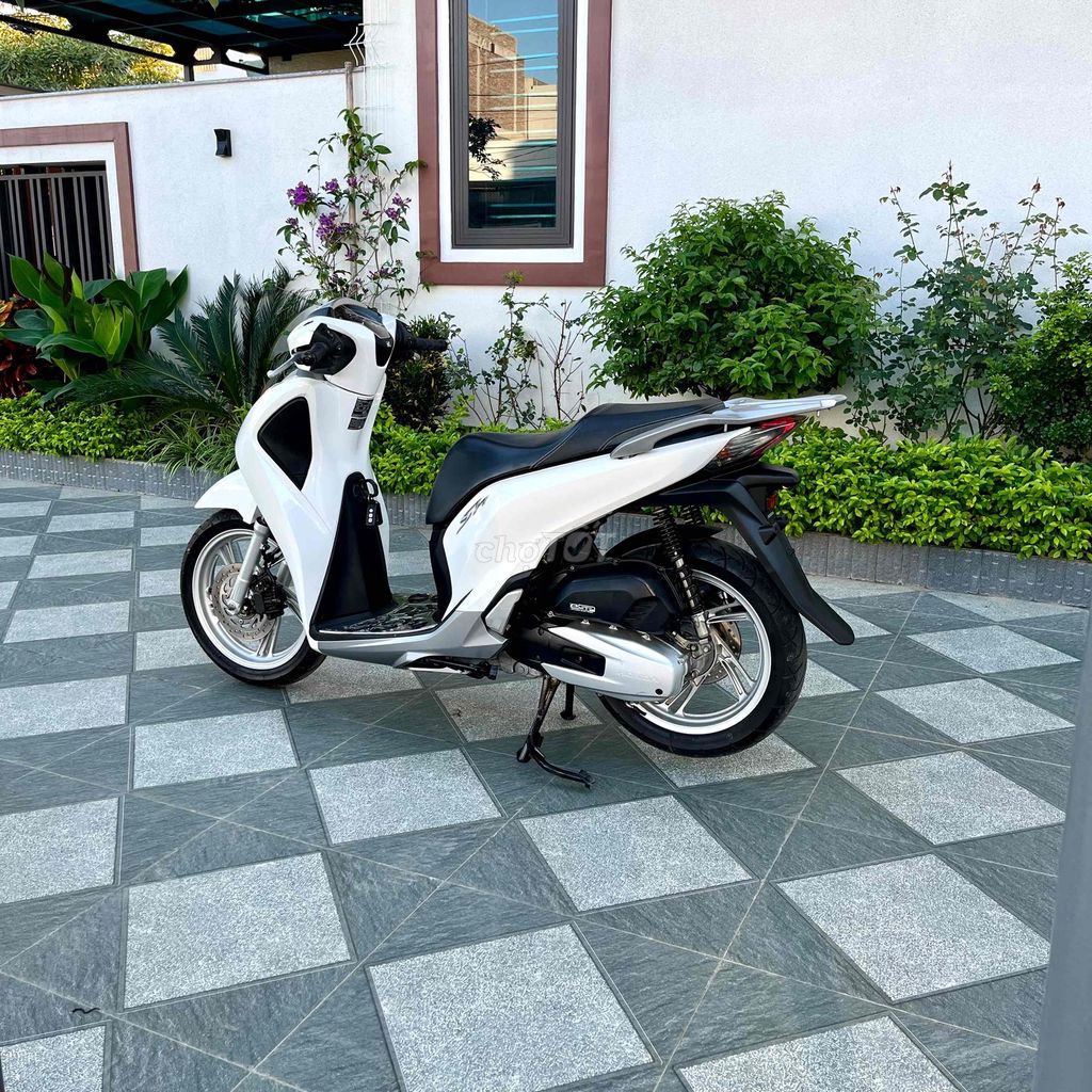 cần bán sh150abs hỗ trợ trả góp bao nợ xấu. Mua bán Xe máy tại Huyện An Dương Hải Phòng được đăng bởi Xe Máy Khang Chi hình 4