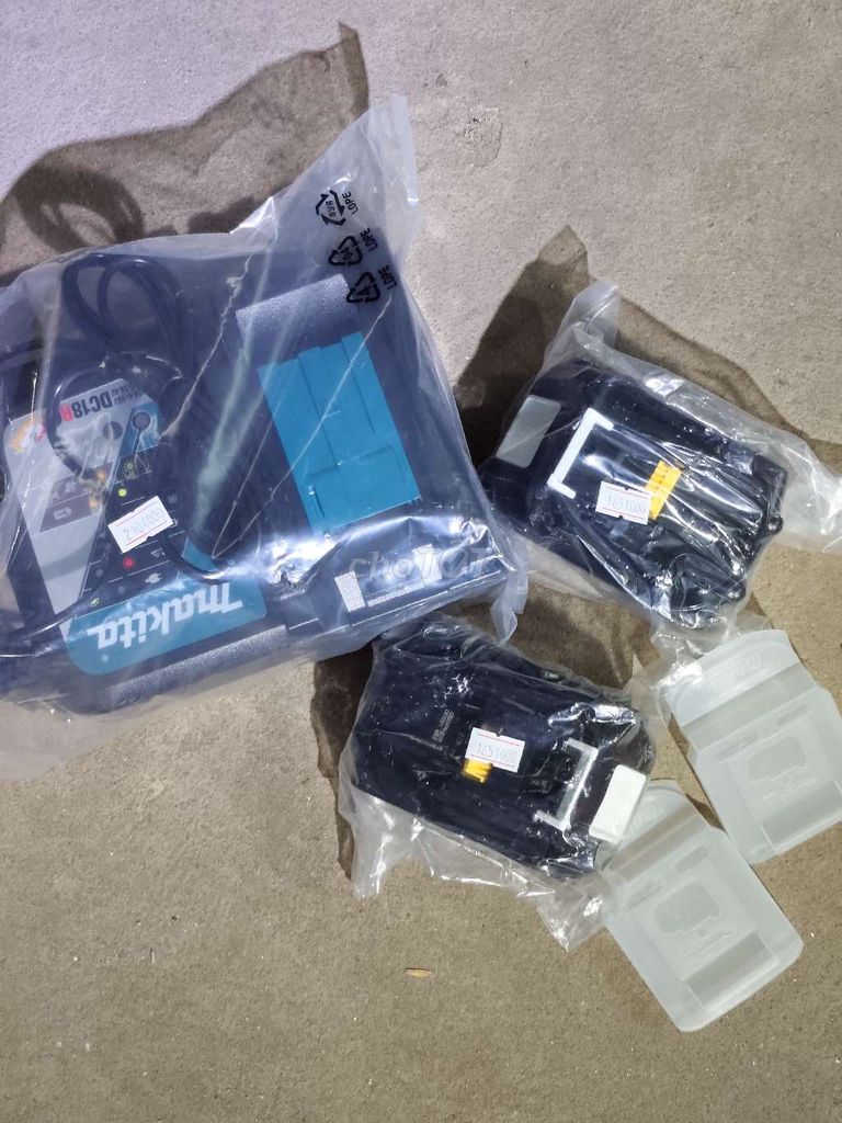 Bộ sạc pin Makita 9A 3A Mới. Mua bán Đồ chuyên dụng, Giống nuôi trồng tại Thị xã Phú Mỹ Bà Rịa - Vũng Tàu được đăng bởi Thanh Sang 168 hình 1