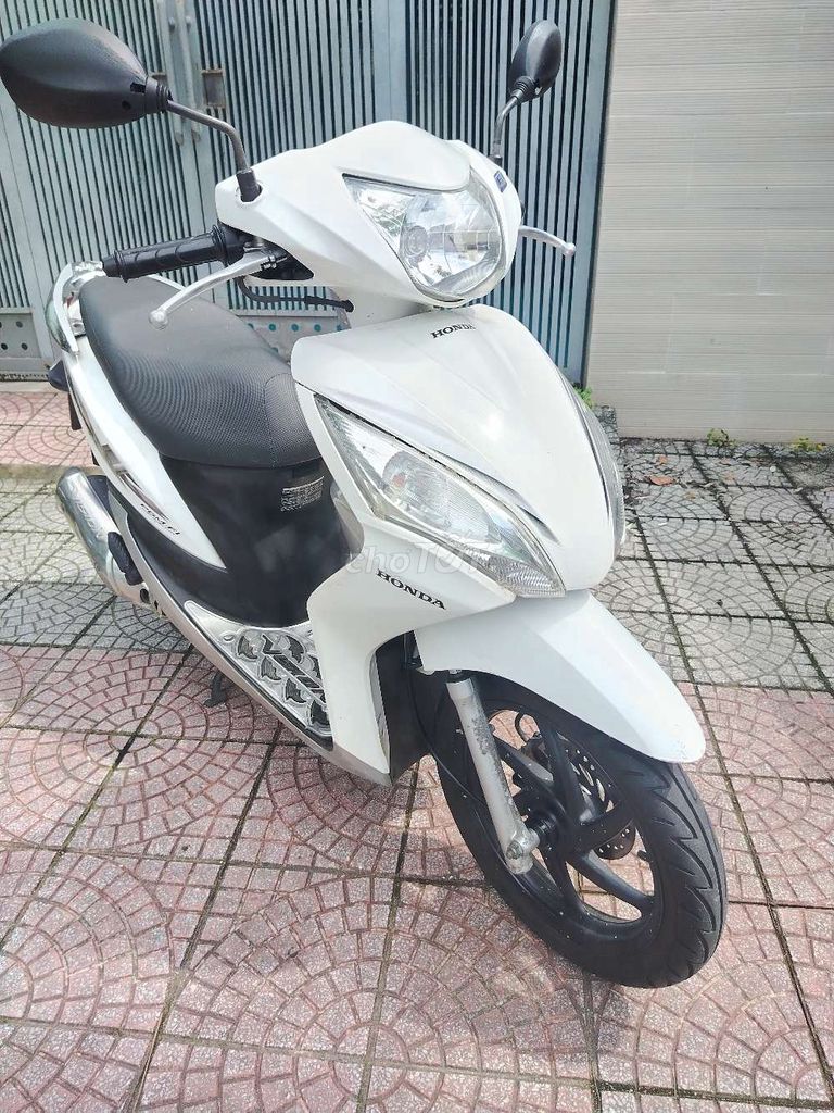 Bán xe vision. Mua bán Xe máy tại Quận Cẩm Lệ Đà Nẵng được đăng bởi Thiện Thanh hình 1