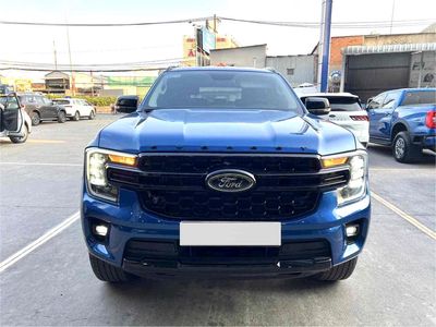 Ford Everest 2023 Sport  màu xanh hiếm, ht góp. Mua bán Ô tô tại Quận Tân Bình Tp Hồ Chí Minh được đăng bởi ANH KIET AUTO