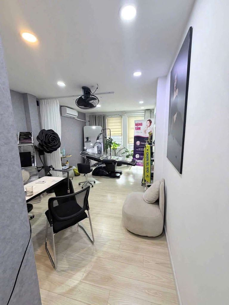 chỉ 20tr sở hữu nhà 4 tầng Lê Văn Sỹ