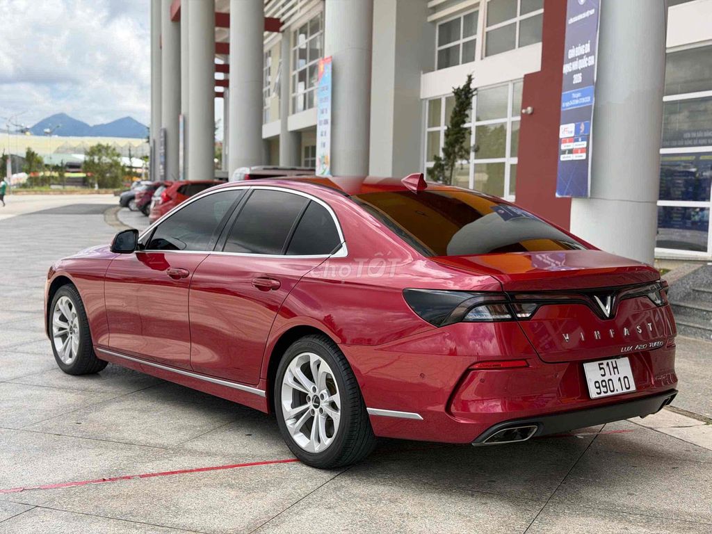 Vinfast Lux A 2021 photo 3