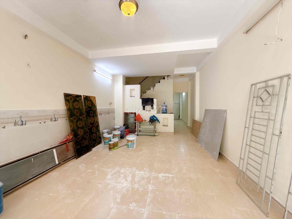Дом в районе Go Dau, 4x15м, 3 этажа, 4сп, 5санузлов