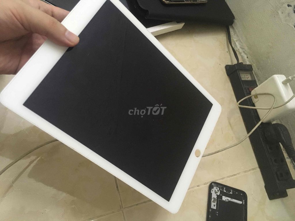 Màn zin ipad air 2 ố lót zin nguyên ạ